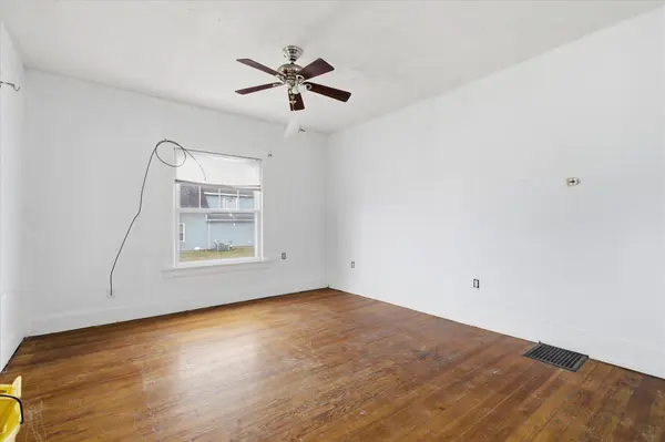 1447 N Broadway AVE, Springfield, MO 65802