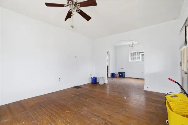 1447 N Broadway AVE, Springfield, MO 65802