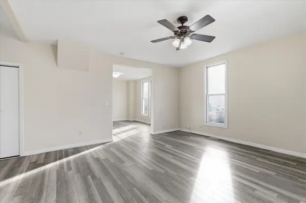 1026 W Division ST, Springfield, MO 65803