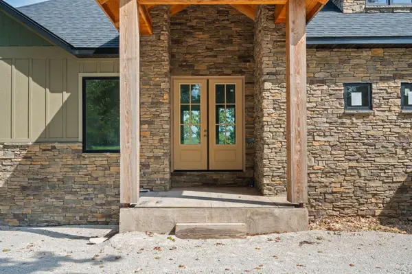 170 Riverpointe View, Ozark, MO 65721