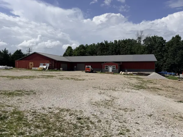11 Castlegate DR, Seymour, MO 65746