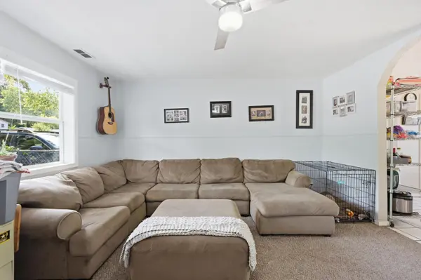 1802 S Garland Douglas DR, Neosho, MO 64850