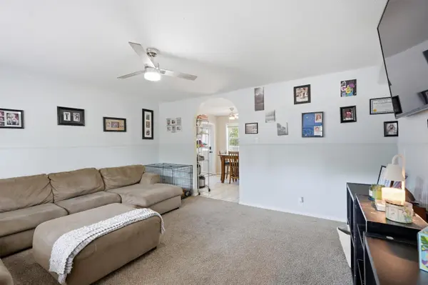 1802 S Garland Douglas DR, Neosho, MO 64850