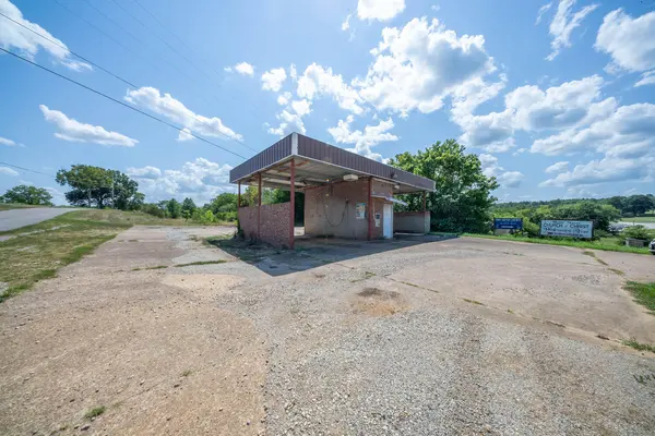 2126 Evening Shade DR, Evening Shade, AR 72532