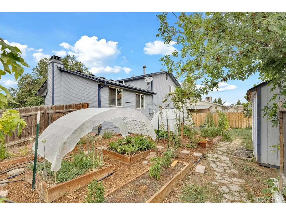 1888 S Flanders, Aurora, CO 80017