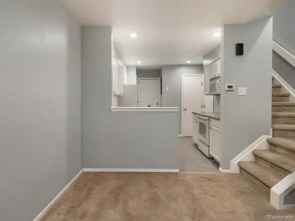 7370 E Florida #1009, Denver, CO 80231