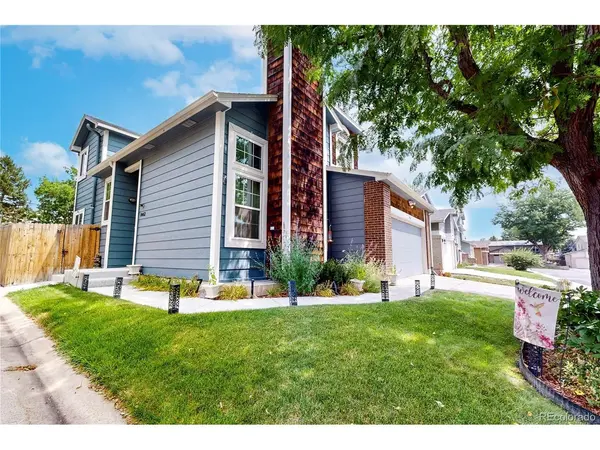 8462 S Upham, Littleton, CO 80128