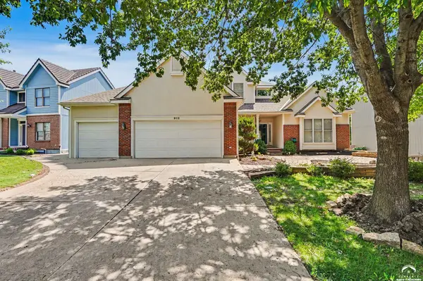 912 Summerfield CT, Lawrence, KS 66049