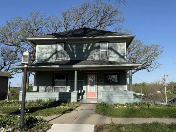1207 Grove AVE, Corning, IA 50841