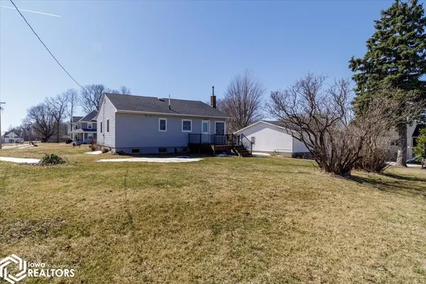 404 W Des Moines ST, Brooklyn, IA 52211