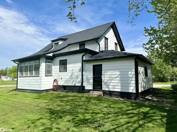 1232 Main ST, Grinnell, IA 50112