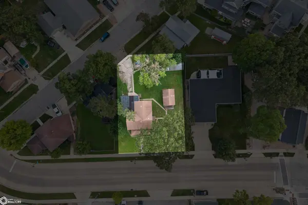 423 N Shore DR, Clear Lake, IA 50428