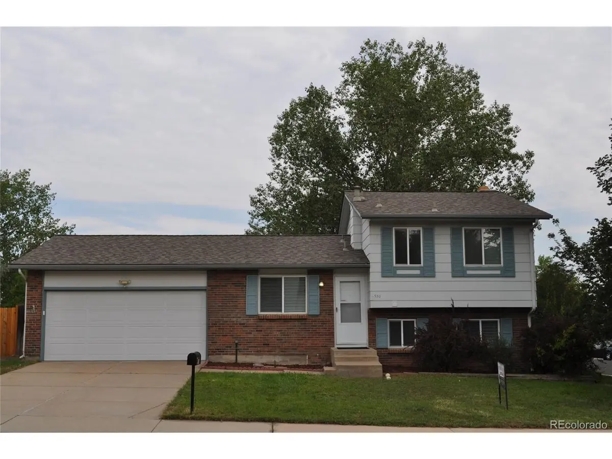 950 S Waco, Aurora, CO 80017