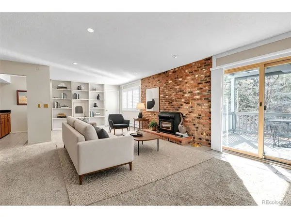 7116 Fox, Larkspur, CO 80118