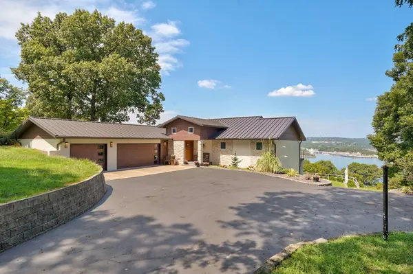 251 Silverbridge LN, Kimberling City, MO 65686