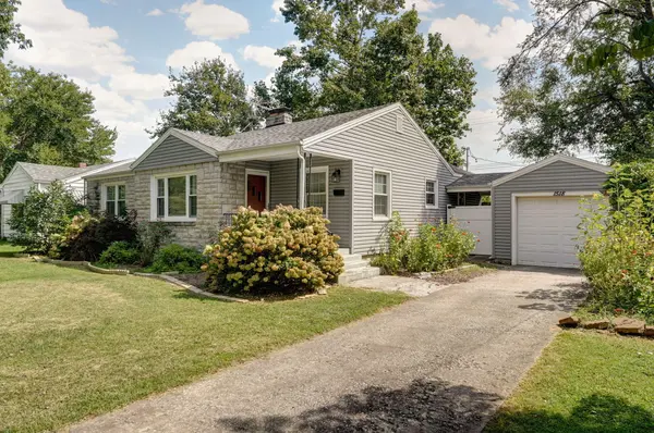 1518 S Kentwood AVE, Springfield, MO 65804