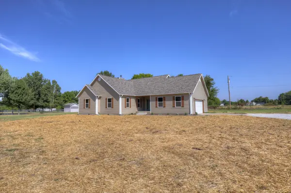 21419 Jester LN, Webb City, MO 64870