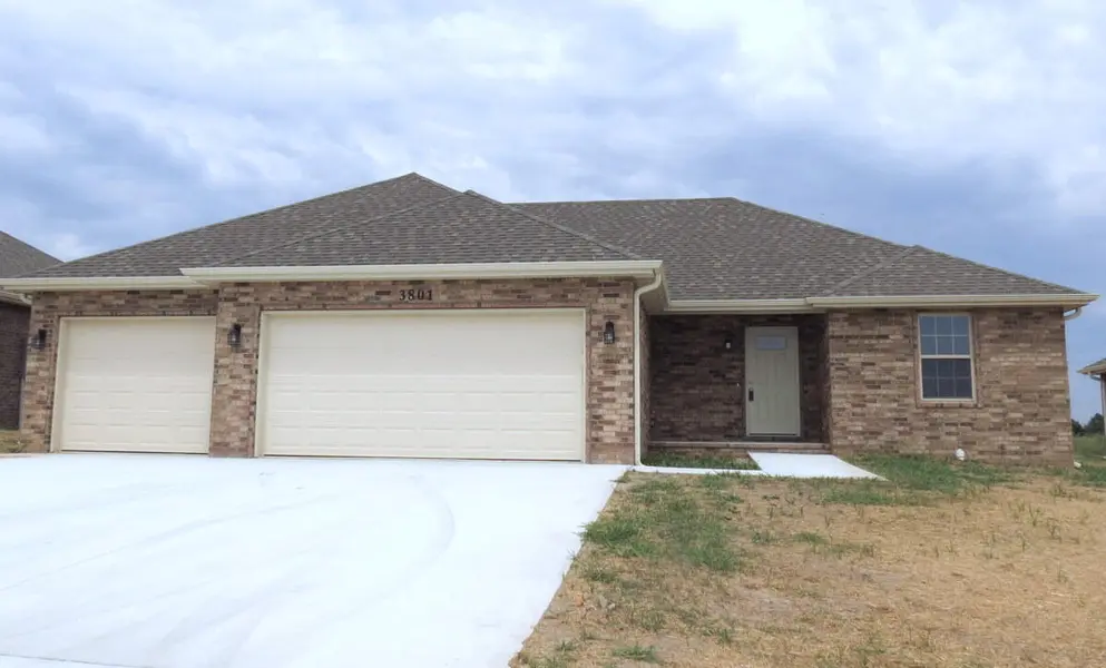 3801 W Riley ST, Bolivar, MO 65613