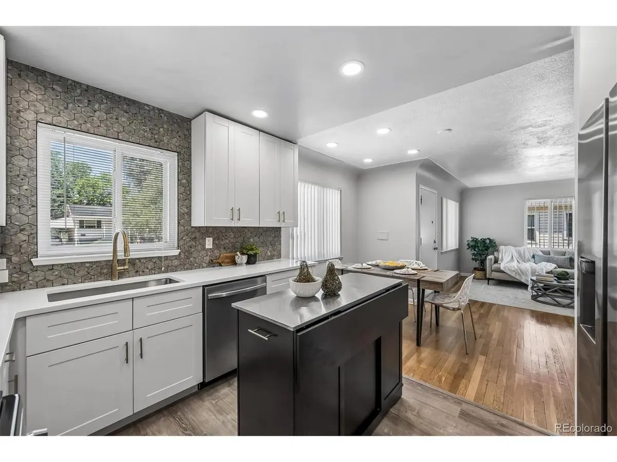 3158 S Fox, Englewood, CO 80110