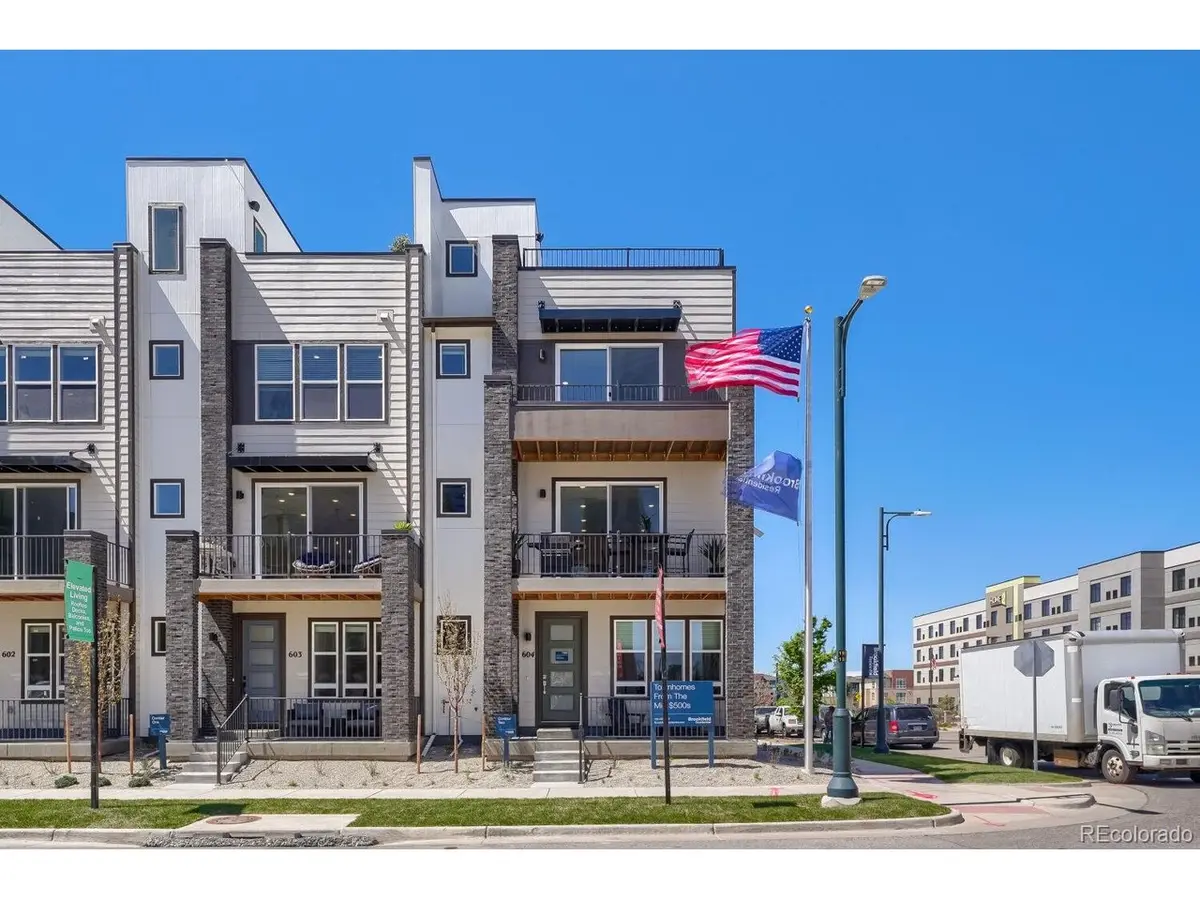 9200 E 47th #203, Denver, CO 80238