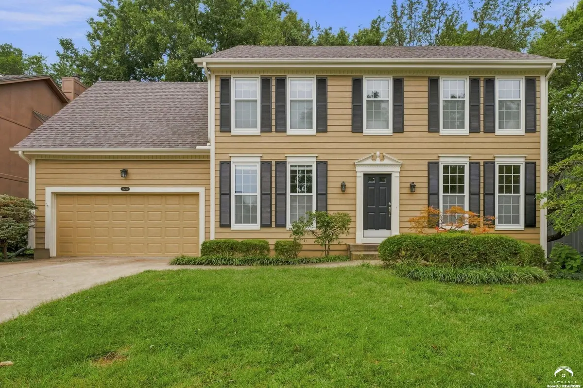 18735 W 116th ST, Olathe, KS 66061