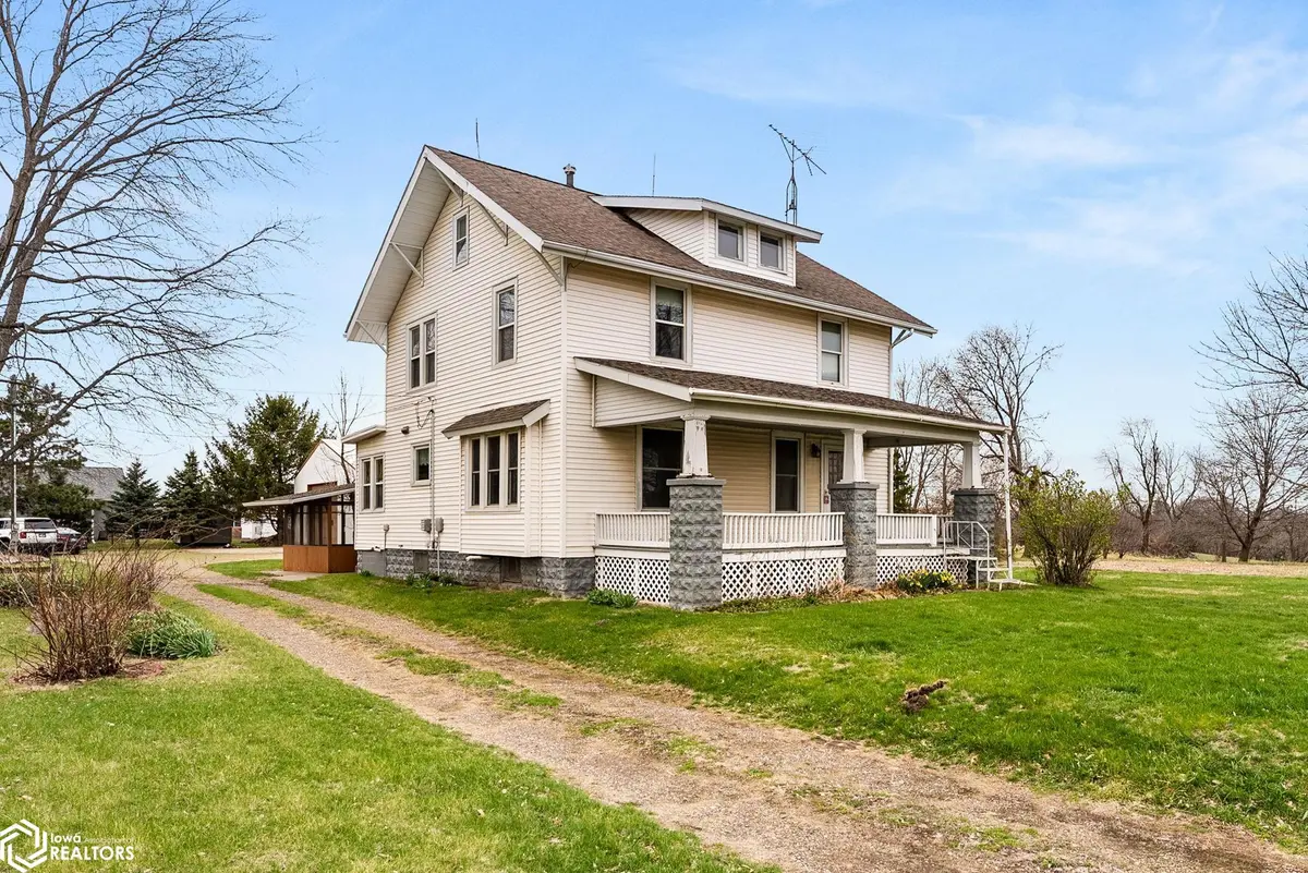 1549 S Iowa AVE, Washington, IA 52353