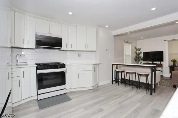 242 Central Ave, Hawthorne Boro, NJ 07506