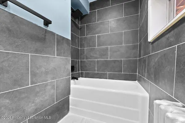 215 Saint Frances Cabrini AVE, Scranton, PA 18504