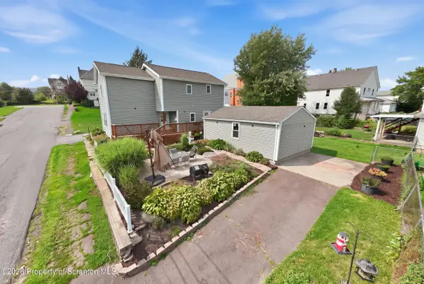 1012 Oxford ST, Scranton, PA 18504