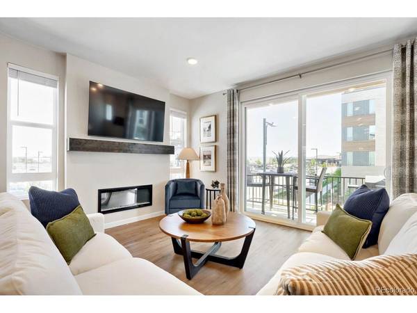 9200 E 47th #201, Denver, CO 80238
