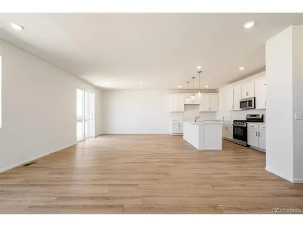 47389 Magnolia, Bennett, CO 80102