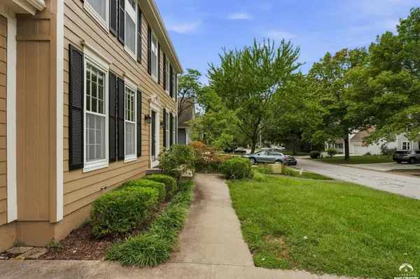 18735 W 116th ST, Olathe, KS 66061
