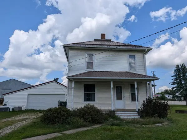 445 8th AVE, Waukon, IA 52172