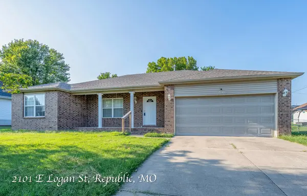 2101 E Logan ST, Republic, MO 65738
