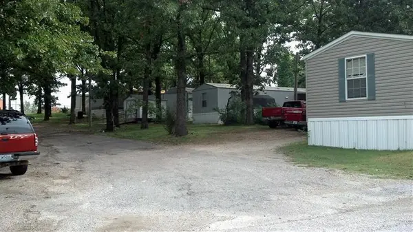 910 Sallee AVE, Ava, MO 65608