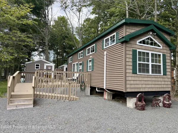 167 Recreation Run, Covington Twp, PA 18424