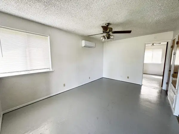 107 Logan DR, Buchanan Dam, TX 78609