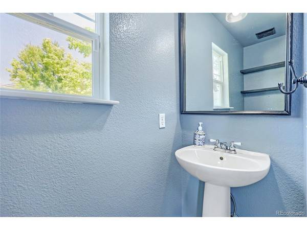 5570 Nepal, Denver, CO 80249