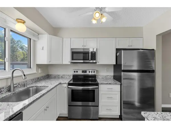 488 E Highline, Centennial, CO 80122