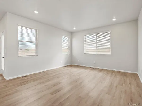 512 97th, Greeley, CO 80631