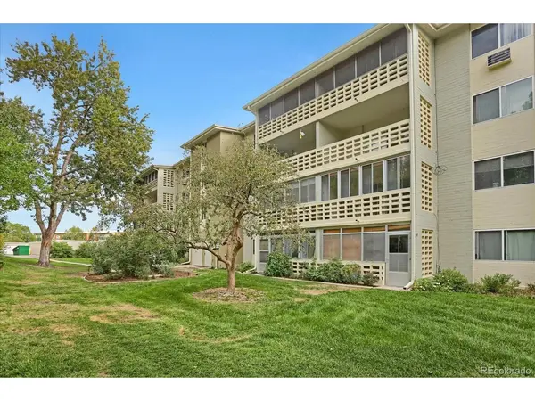 705 S Alton #5B, Denver, CO 80247