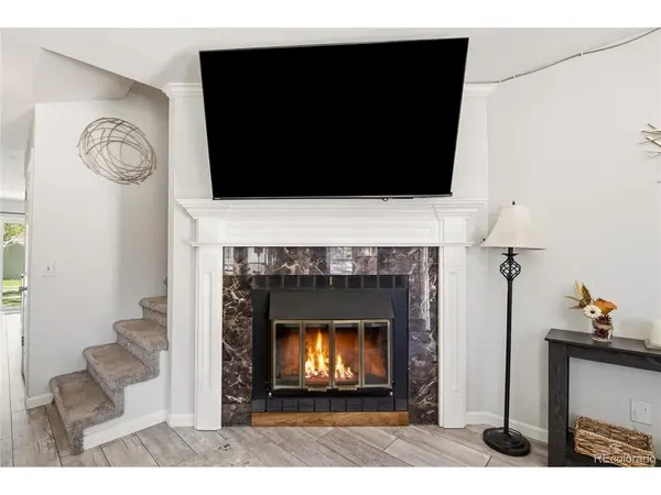 8805 W Floyd, Lakewood, CO 80227