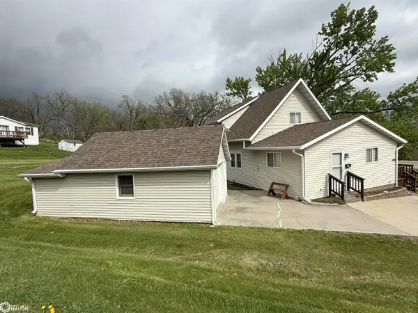 400 16Th ST, Corning, IA 50841