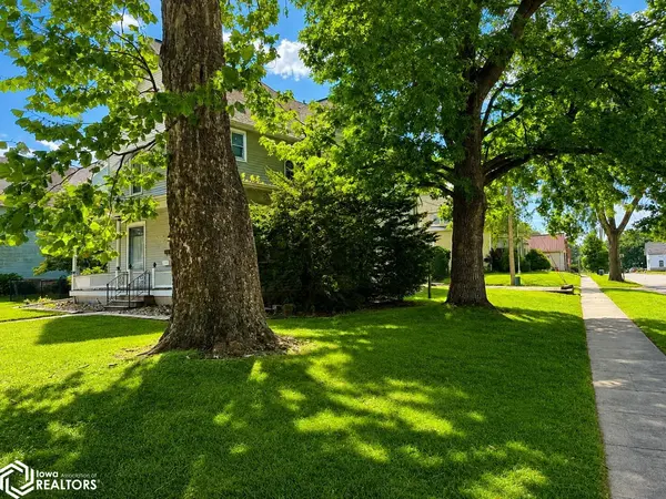 605 S Leebrick ST, Burlington, IA 52601