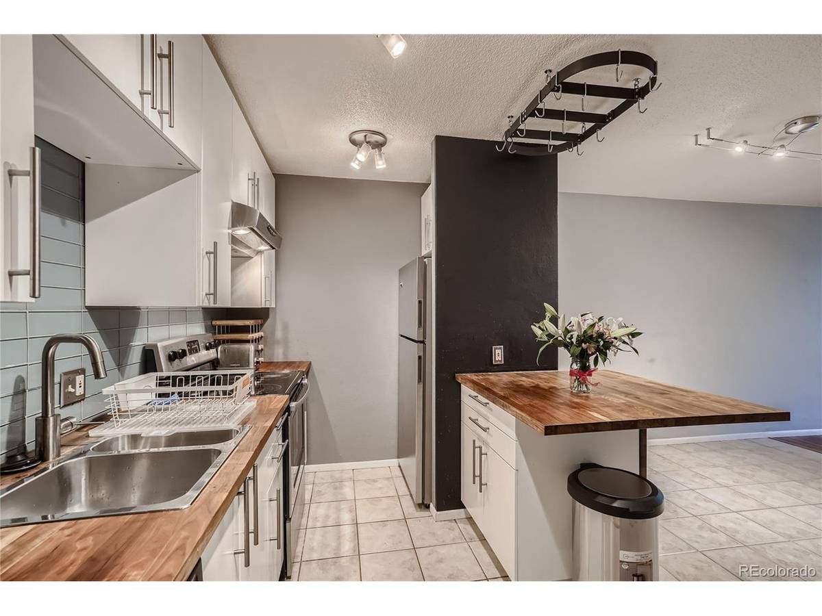 2500 S York #302, Denver, CO 80210