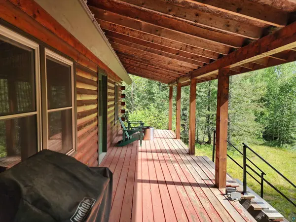 3860 Arrowhead Tr, Hovland, MN 55606