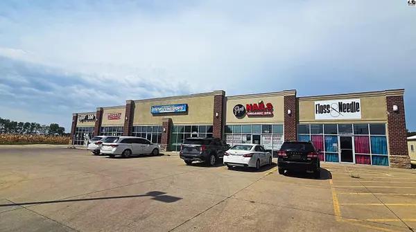 206 S Centennial Dr, Mcpherson, KS 67460
