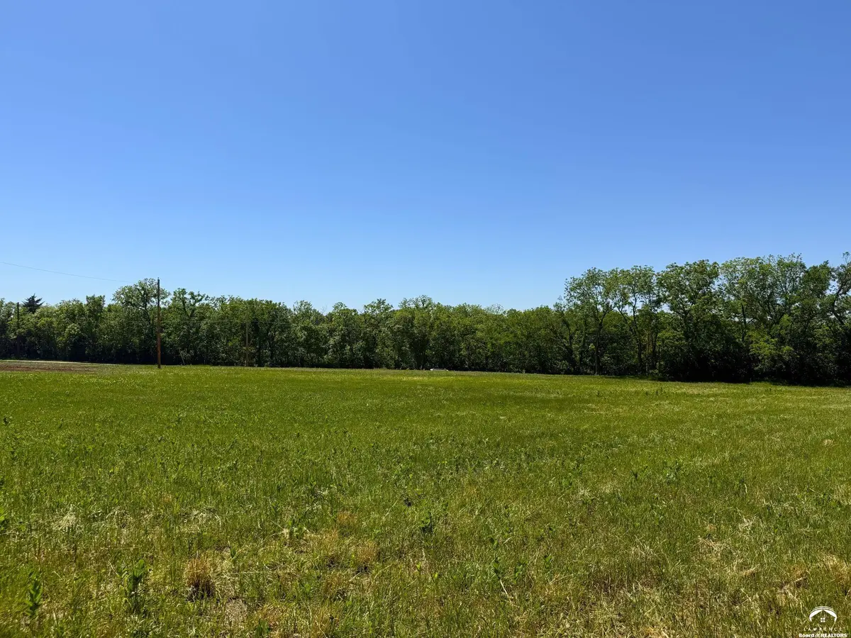 1150 SE Stanley RD, Tecumseh, KS 66542