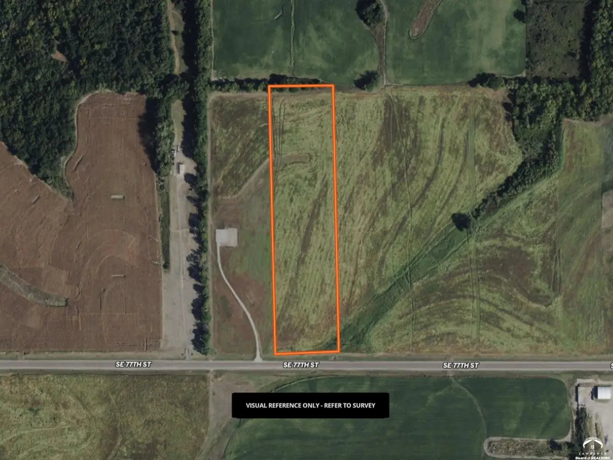 2490 SE 77th ST, Berryton, KS 66409