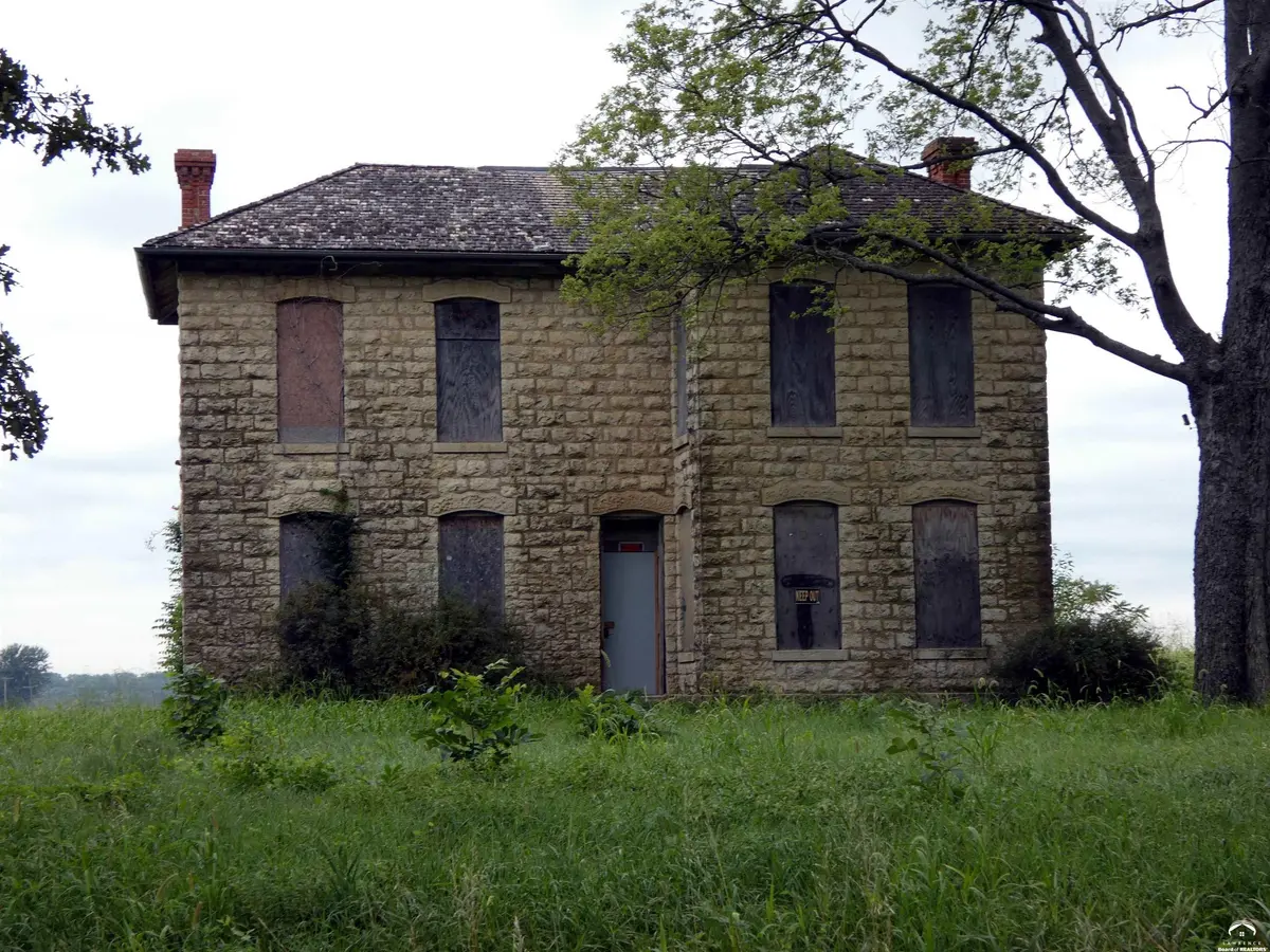 1903 E 1400 RD, Lawrence, KS 66044